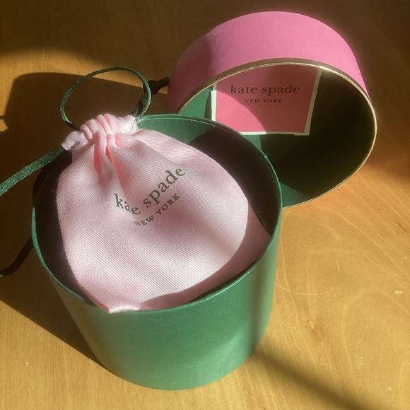 NWT kate spade Starring Bunny & Magic Wand Crystal Earrings with Gift Packaging - Picture 11 of 12